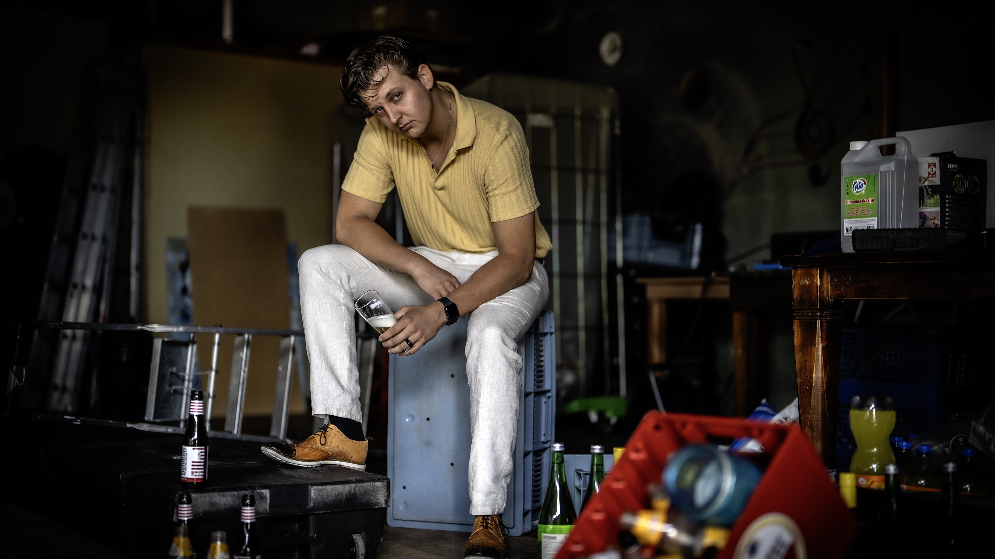 Sander van Egmond met zijn onemanshow op de planken in Roelofarendsveen: ‘Ik heb een heel goede Mart