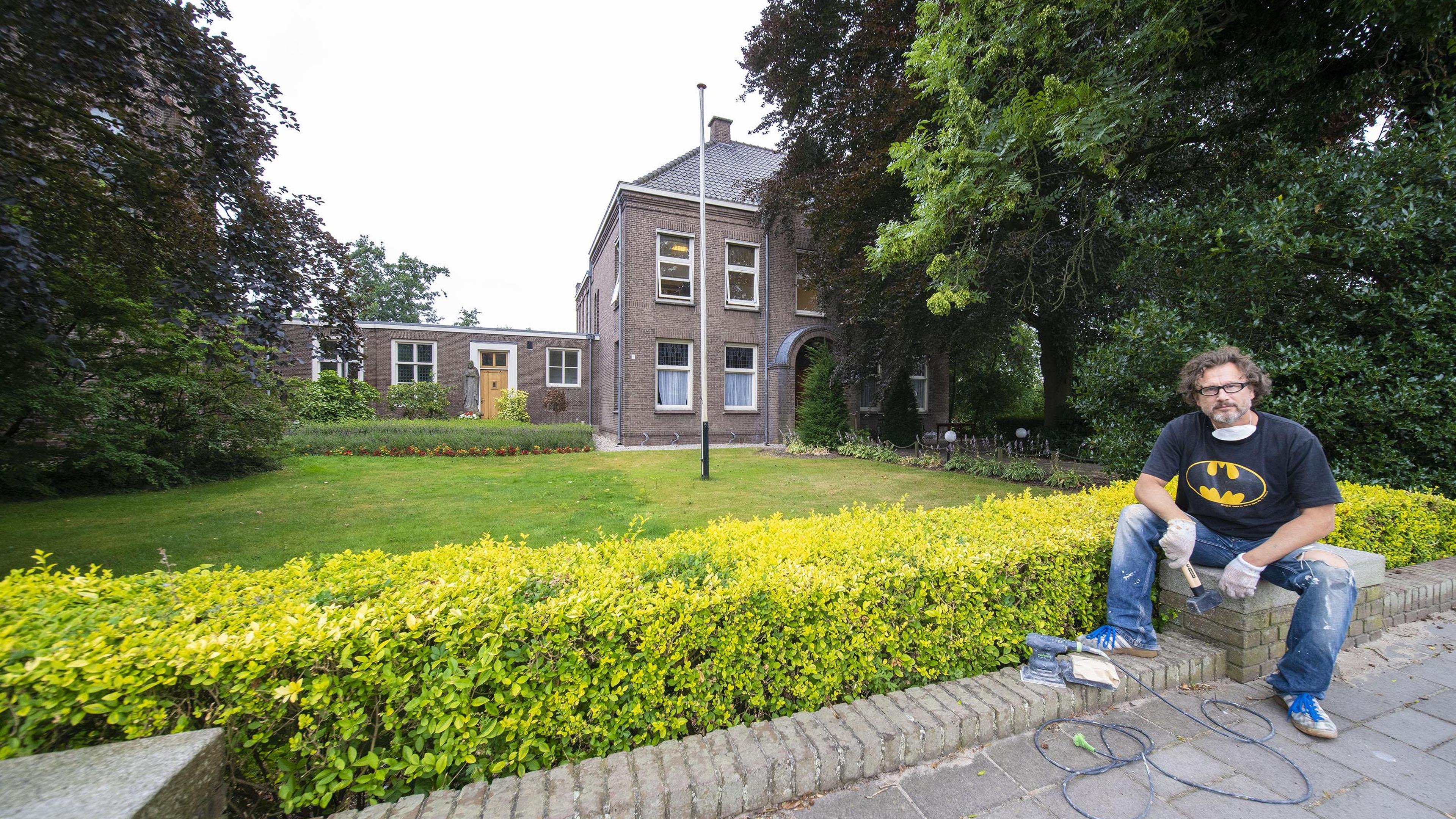 Kunst en kantoor in pastorie Zoeterwoude Rijndijk