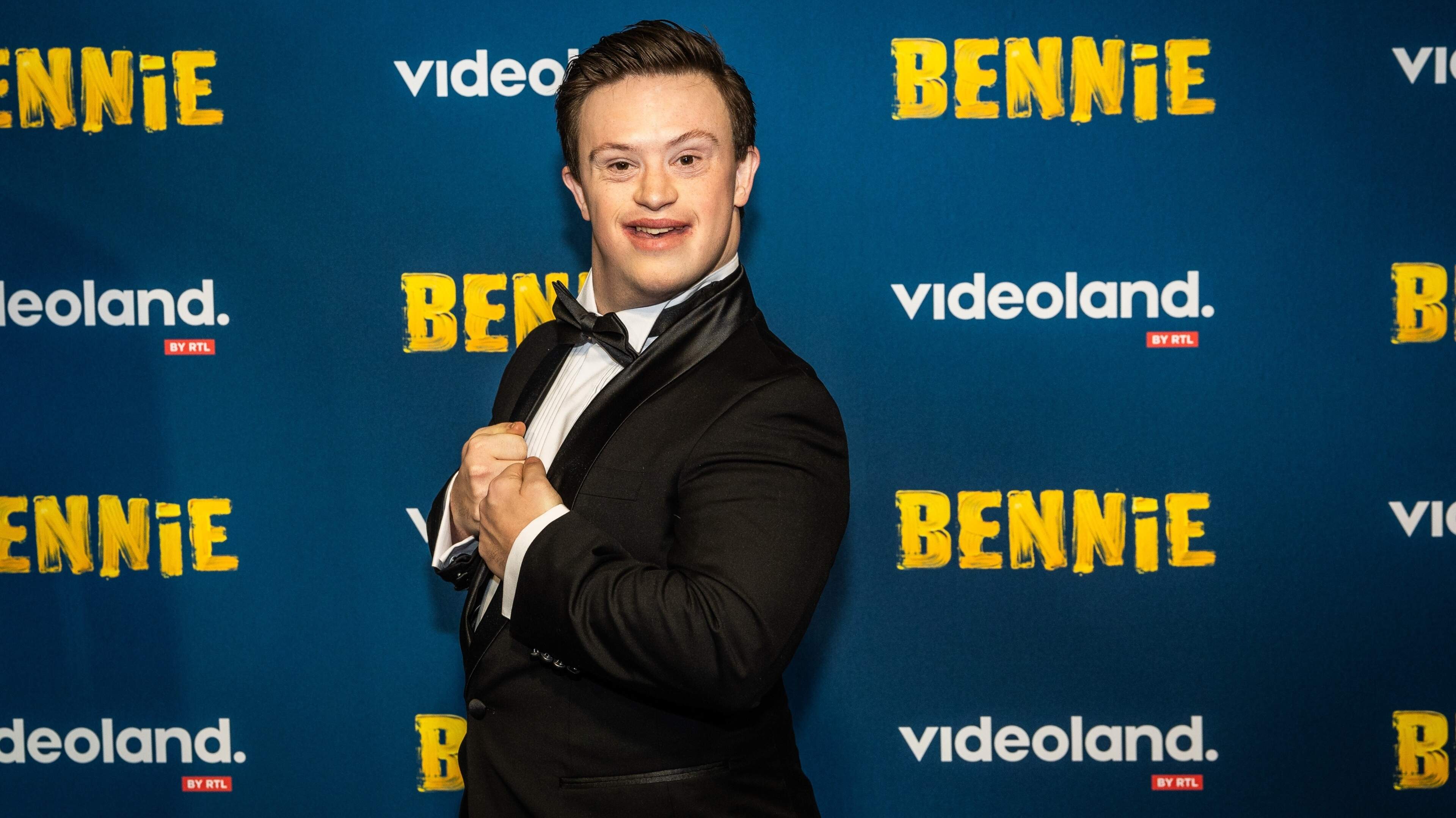 Bennie-acteur Wesley van Klink uit Roelofarendsveen wint Televizier-Ring Acteur