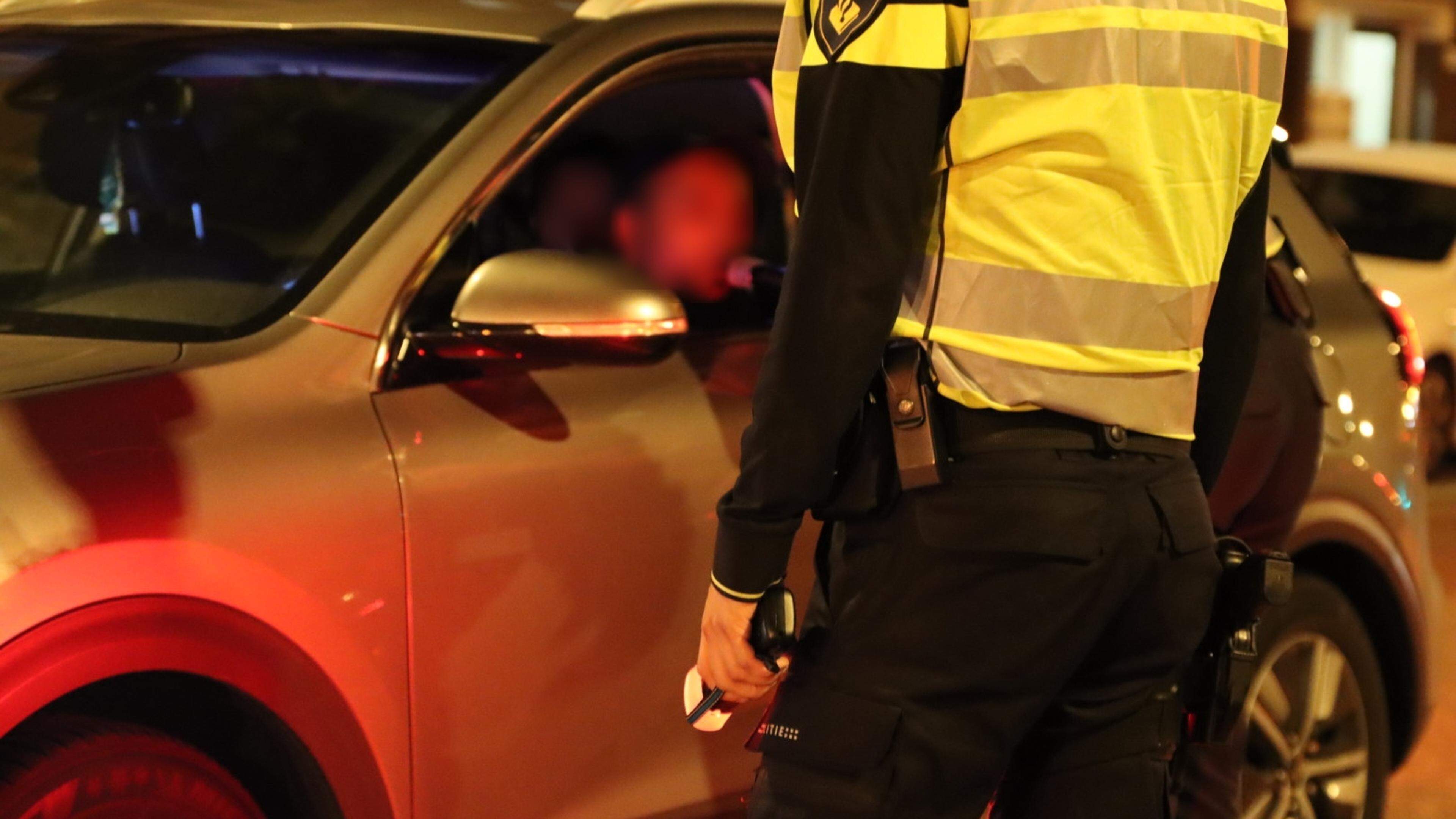 Acht aanhoudingen bij controles in Leiden in Noordwijk: zeven keer rijden onder invloed van alcohol,