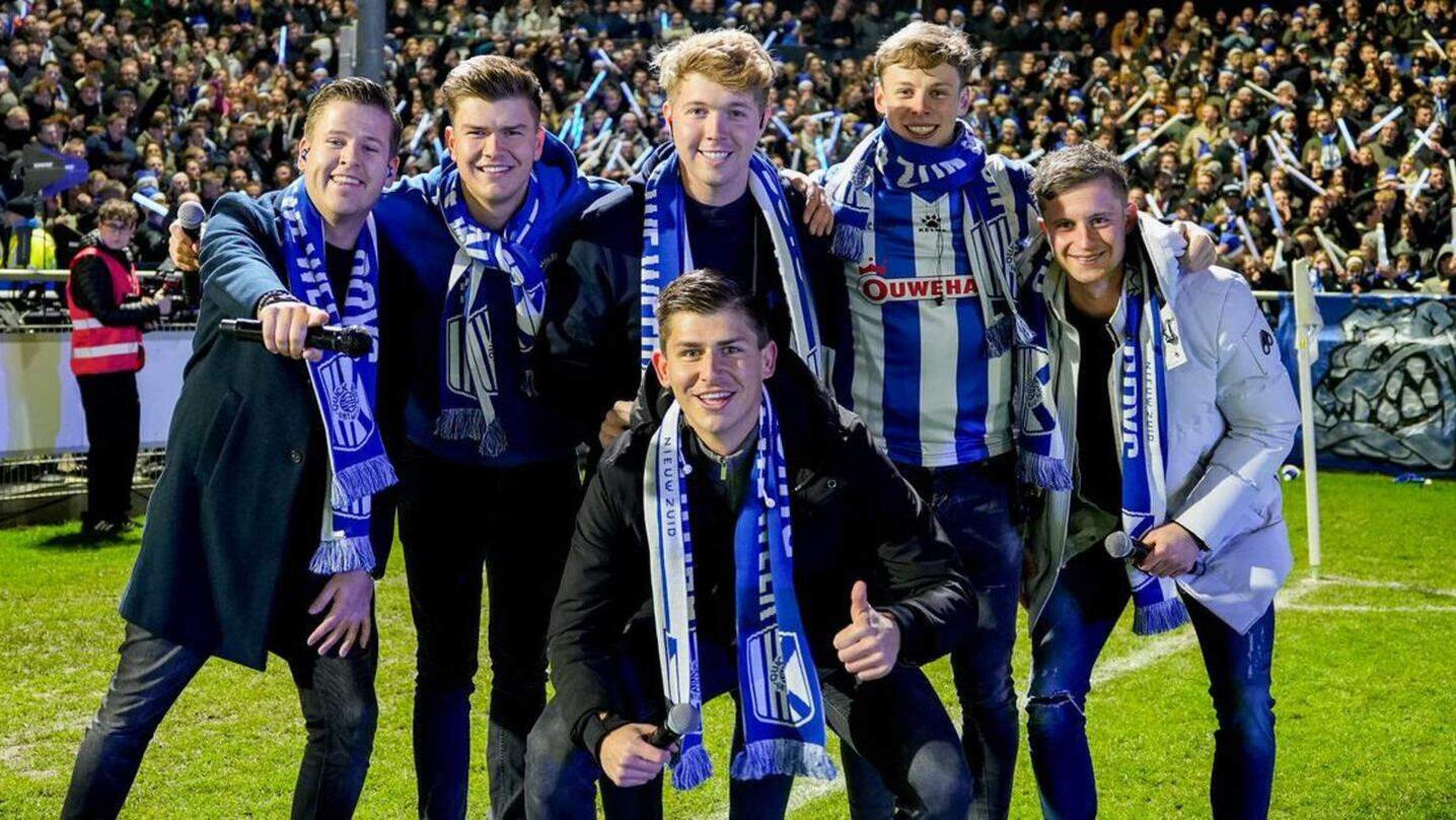 Volendamse vrienden van Likke Pêhp maken speciale versie van hit ’Blikkendag’ voor kersverse kampioe