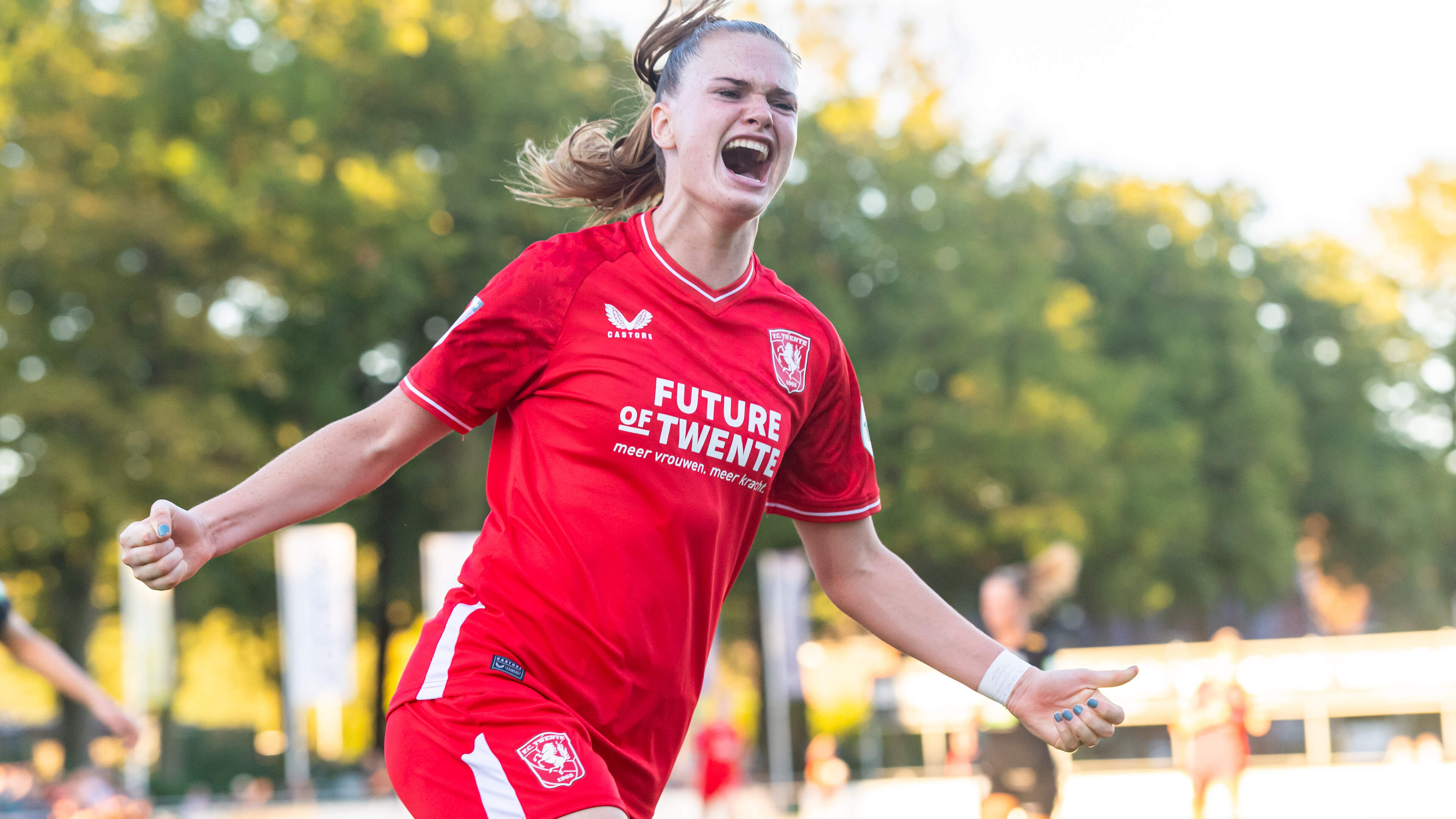 Liz Rijsbergen na jaar terug bij FC Twente na knieblessure die haar kampioenswedstrijd kostte. ’Ik h