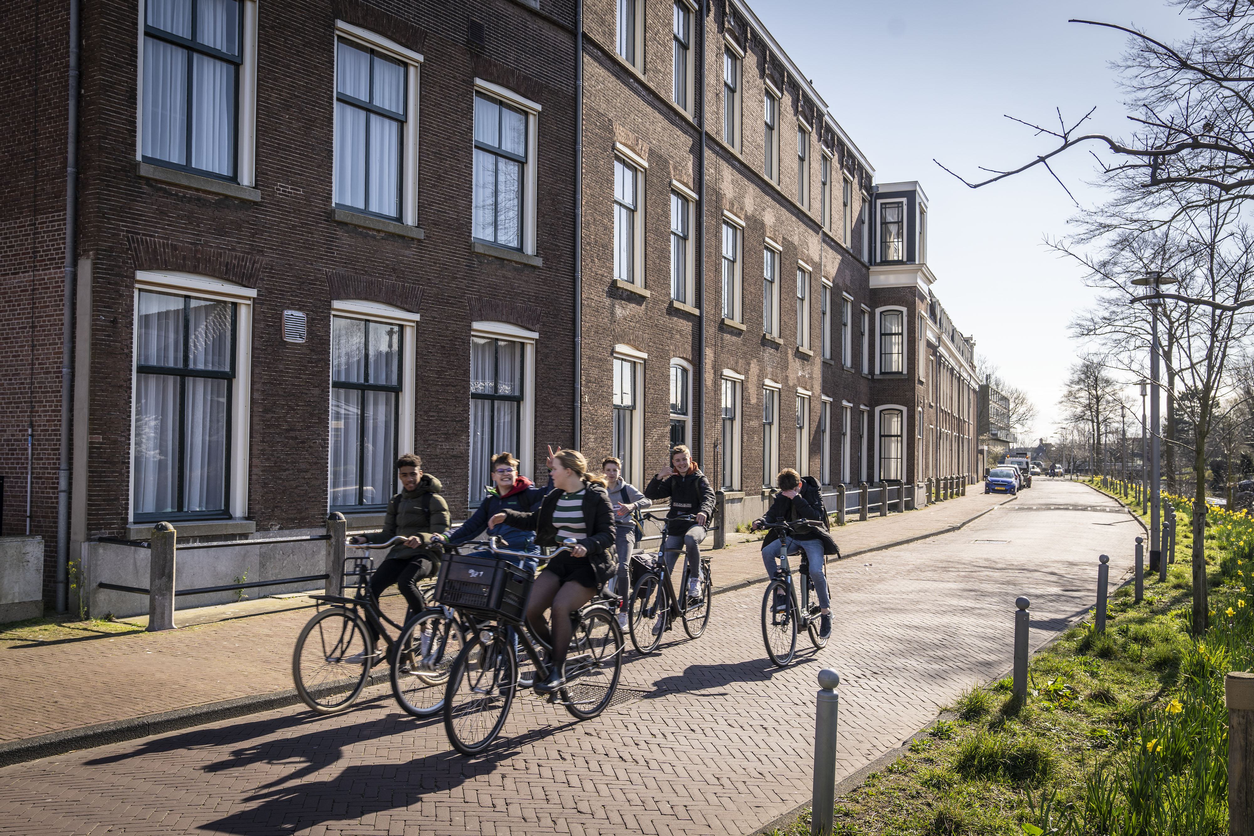 Politieonderzoek naar oorzaak brand in Katwijkse opvang voor Oekraïners, brandstichting niet uitgesl