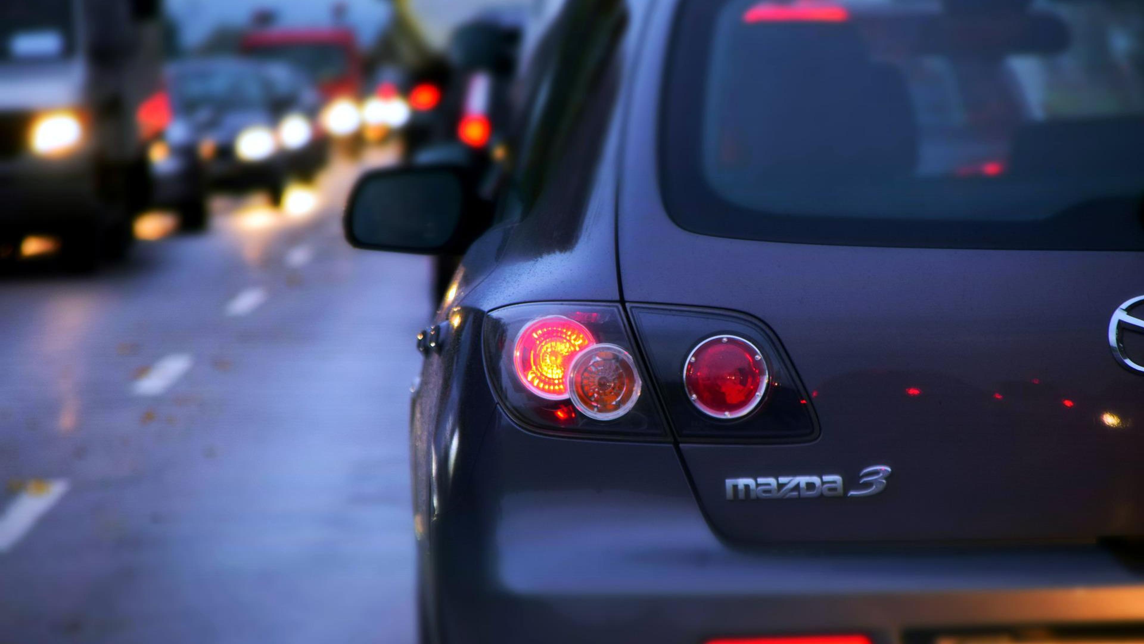 Flinke file op A4 door ongeval bij Zoeterwoude-Rijndijk [update]