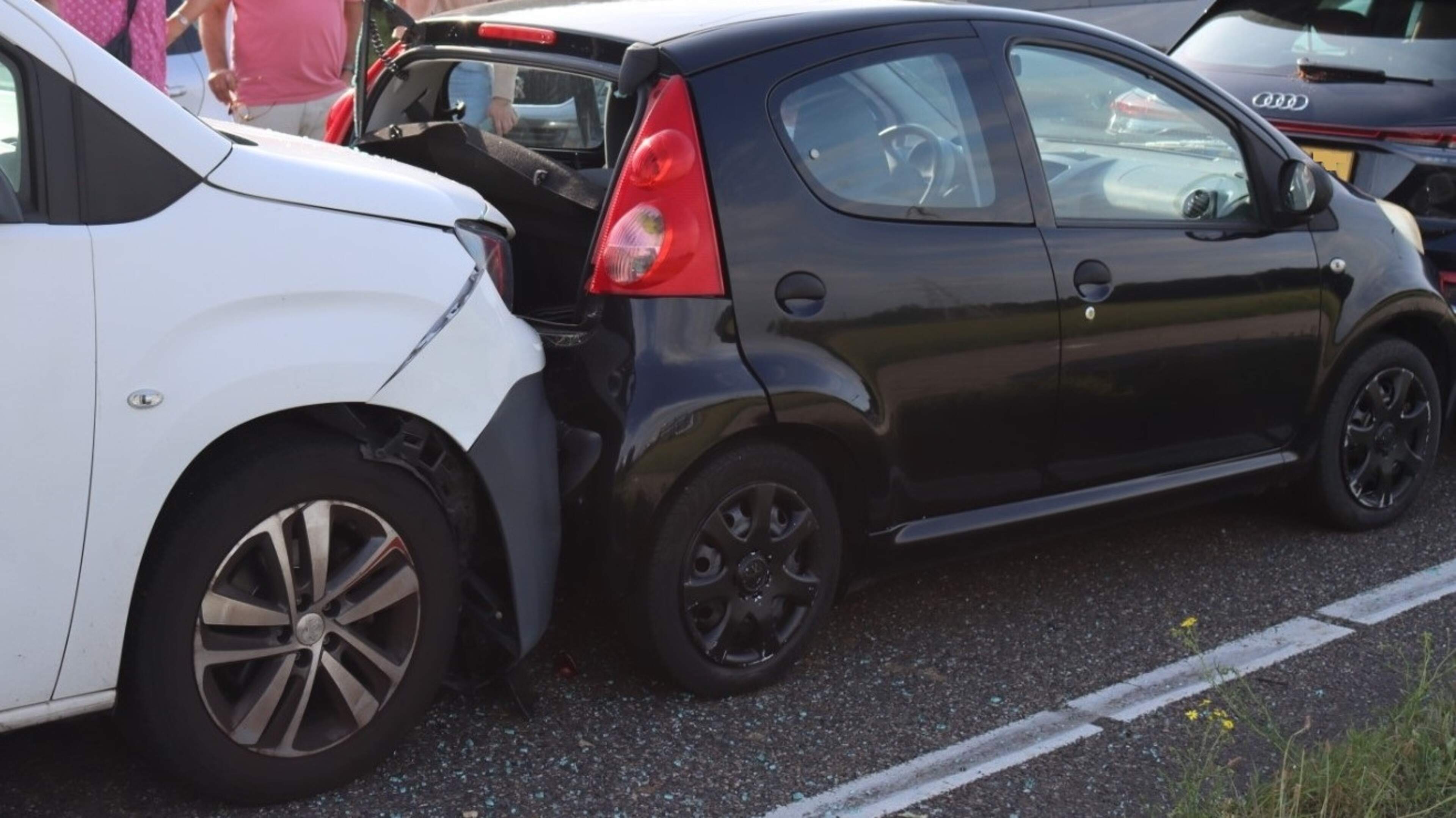 N444 weer open na ongeval met meerdere auto’s in Sassenheim [update]