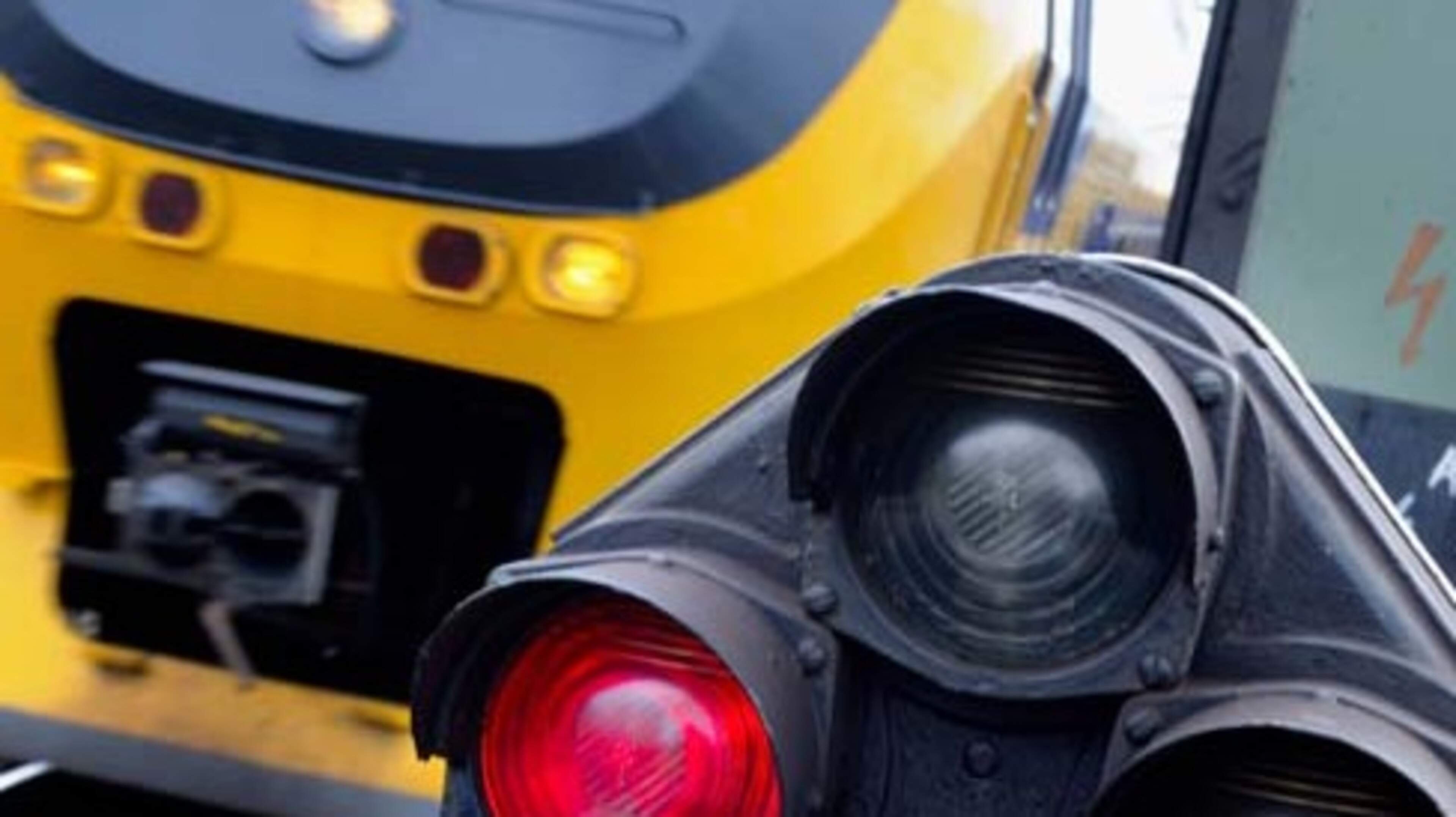 Fewer intercity trains around Leiden and no sprinters between Haarlem and Leiden due to switch failure [update]