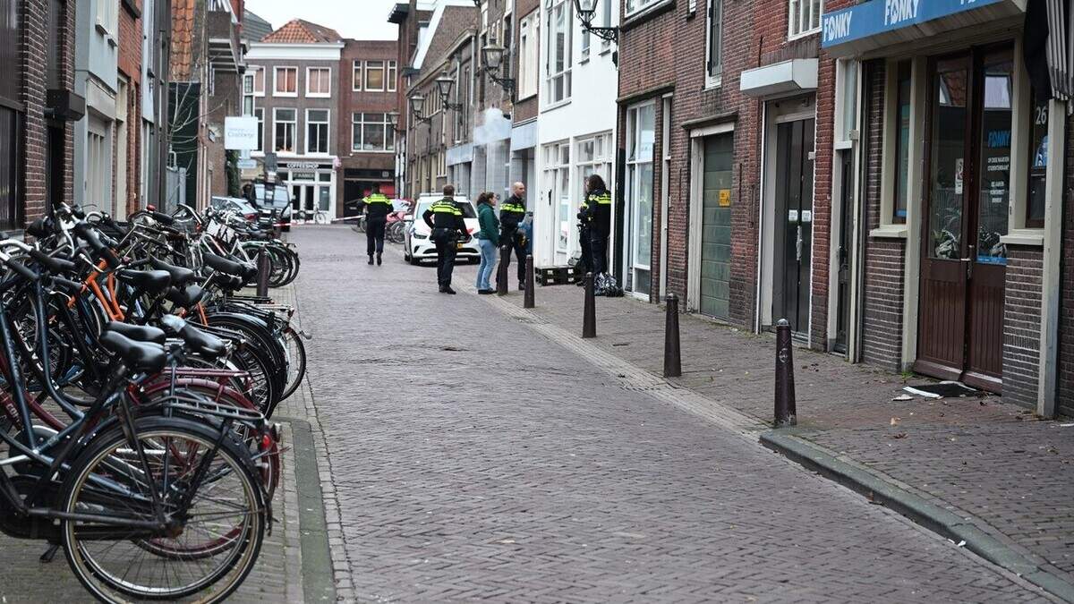 Overleden persoon aangetroffen in bovenwoning Sint Aagtenstraat in