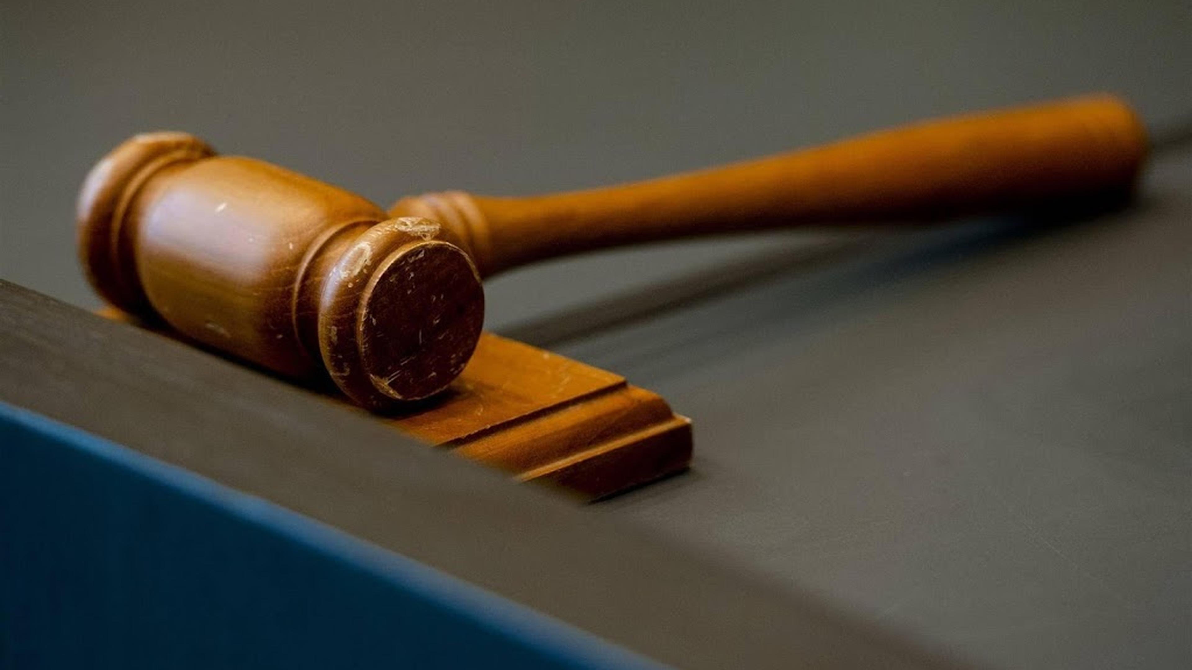 Man (23) ontkent ontucht met meisje (11) in AZC Oegstgeest: ’Het klopt niet, ik heb haar niet aanger