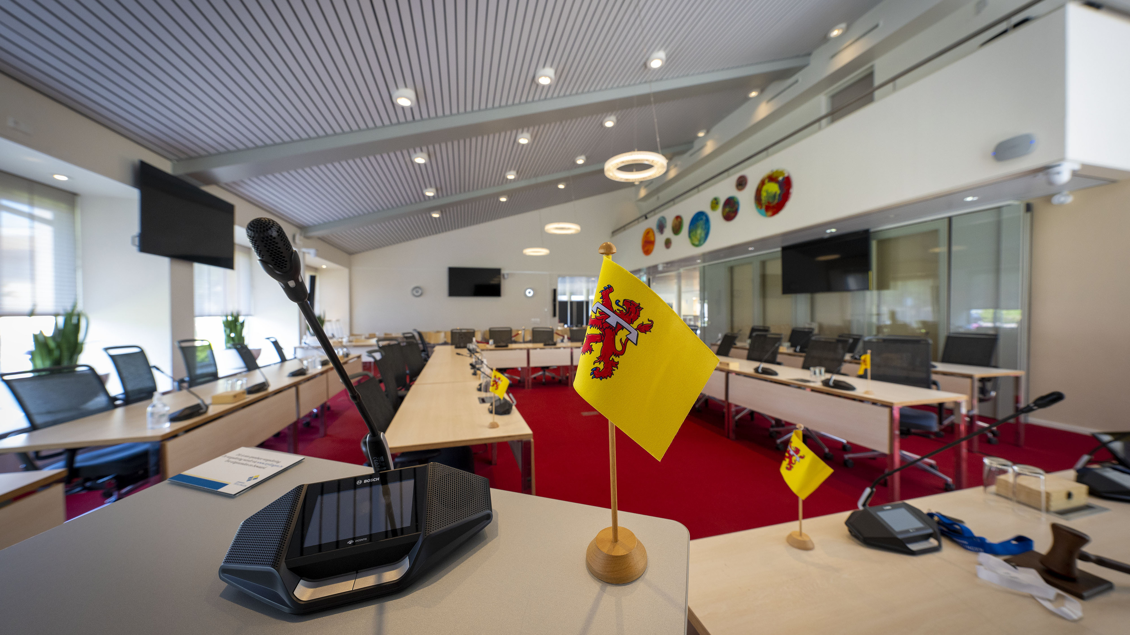 Verbouwing van Voorhouts bestuurscentrum zeker zes maanden vertraagd